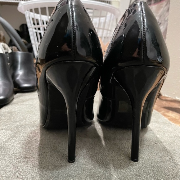 Wild Diva Black Leather Heels - Picture 6 of 9